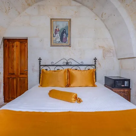 Onur Cave Cappadocia Отель *