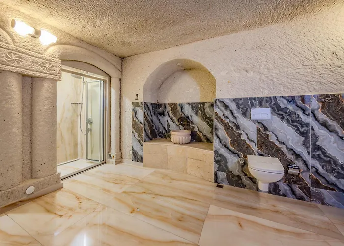 Onur Cave Cappadocia Hotel *